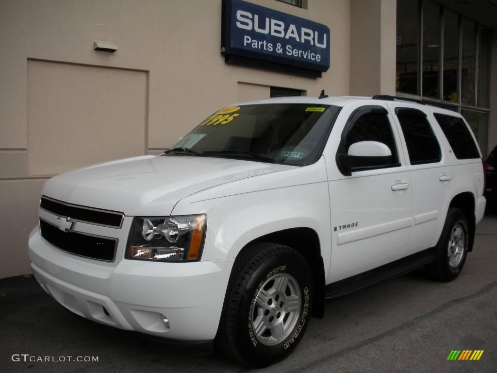 2007 Tahoe LS 4x4 - Summit White / Dark Titanium/Light Titanium photo #2