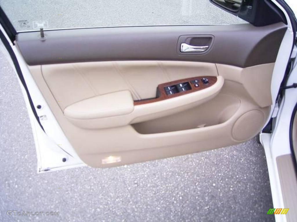 2007 Accord EX-L V6 Sedan - Taffeta White / Ivory photo #7