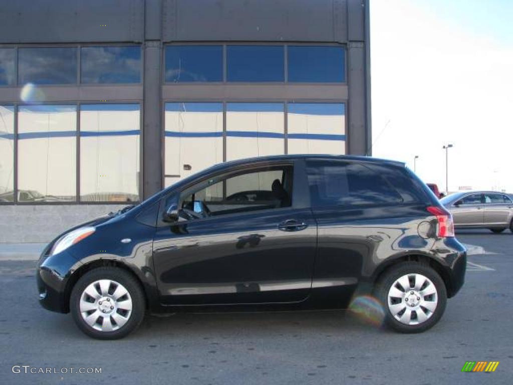 2008 Yaris 3 Door Liftback - Black Sand Pearl / Dark Charcoal photo #1