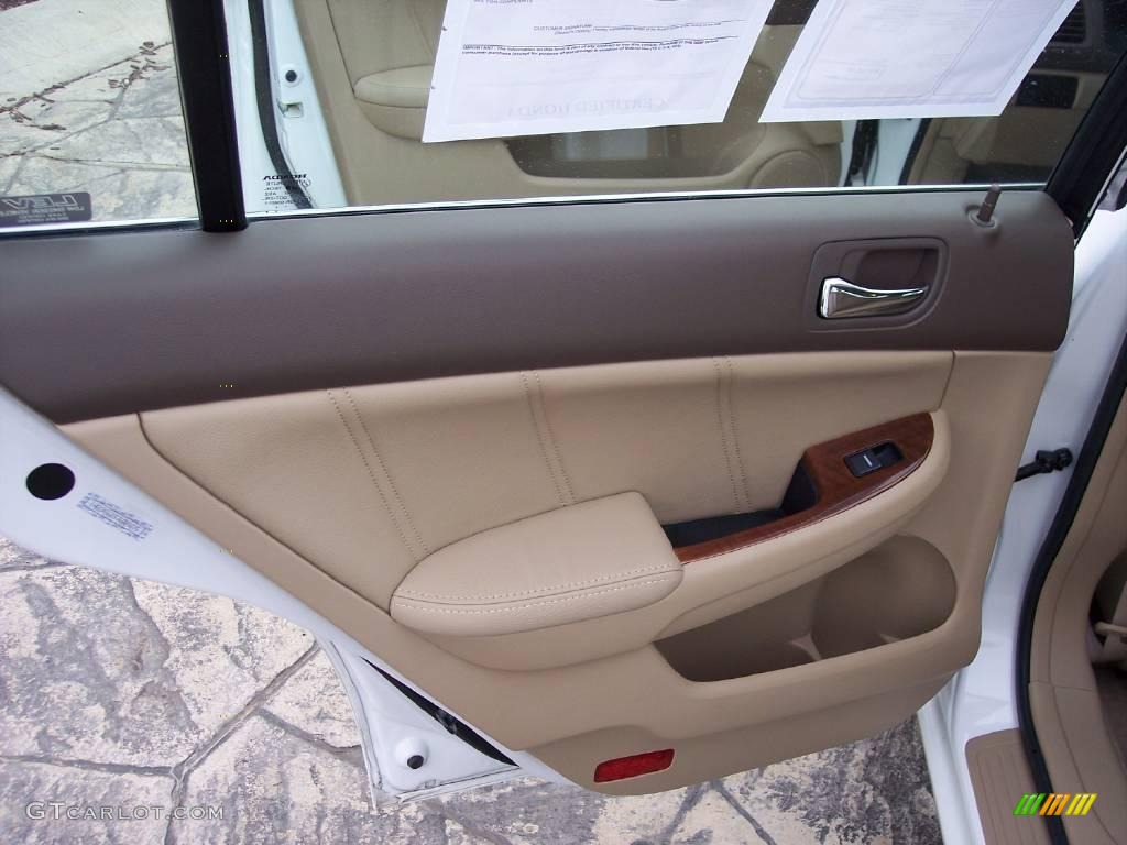 2007 Accord EX-L Sedan - Taffeta White / Ivory photo #17