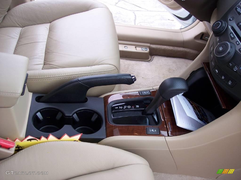 2007 Accord EX-L Sedan - Taffeta White / Ivory photo #23