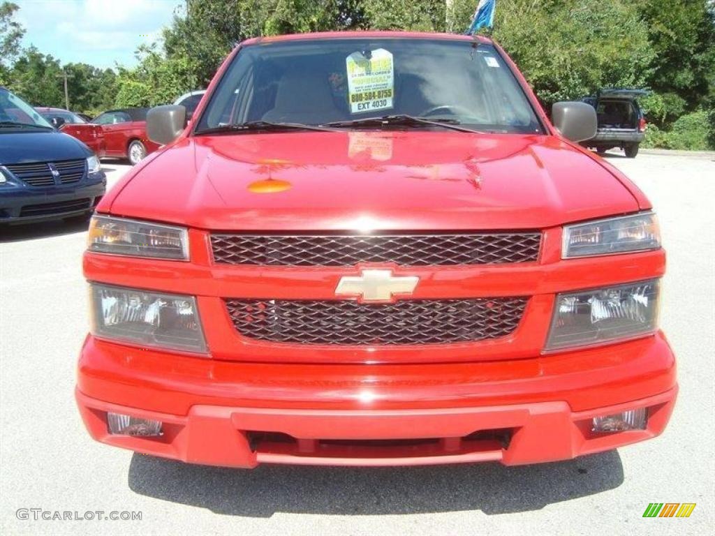 2004 Colorado LS Crew Cab - Victory Red / Sport Pewter photo #12