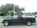 Black - Dakota SLT Club Cab Photo No. 2