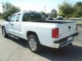 2005 Bright White Dodge Dakota SLT Club Cab  photo #3