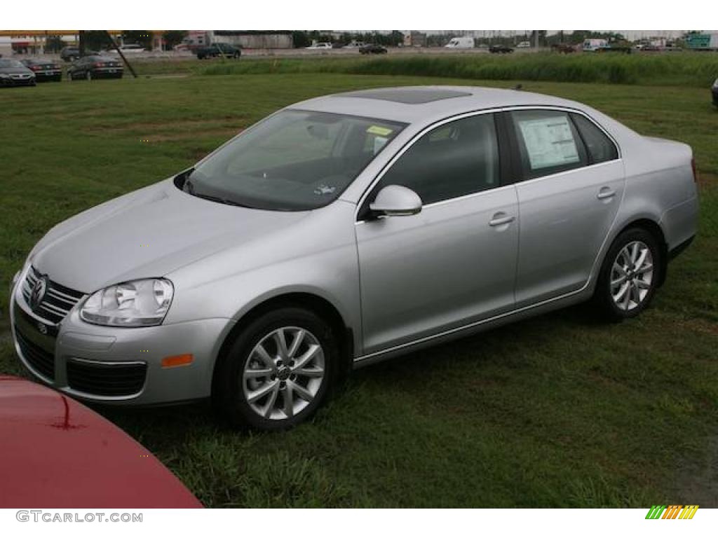 2010 Jetta SE Sedan - Reflex Silver Metallic / Titan Black photo #12