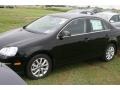 Black - Jetta SE Sedan Photo No. 14