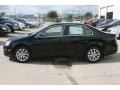 Black - Jetta SE Sedan Photo No. 3