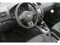 Black - Jetta SE Sedan Photo No. 11