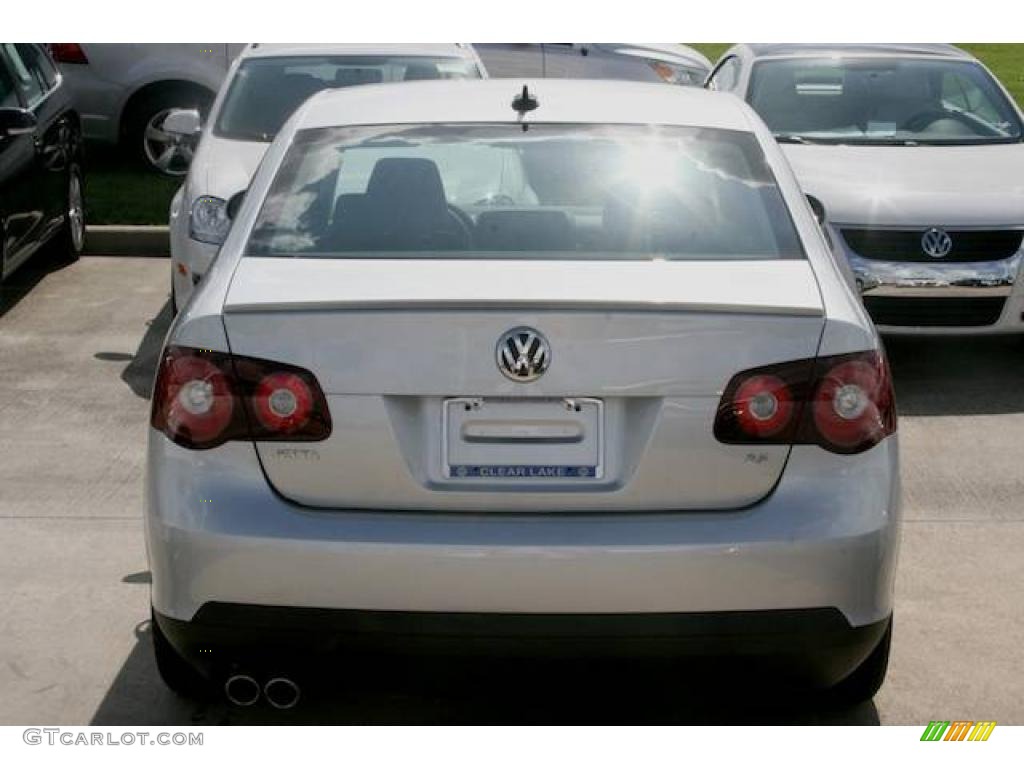 2010 Jetta SE Sedan - Reflex Silver Metallic / Titan Black photo #17