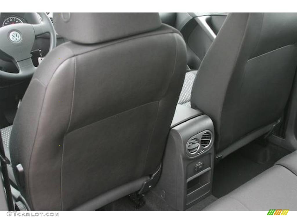 2010 Tiguan S - Alpine Grey Metallic / Charcoal photo #12