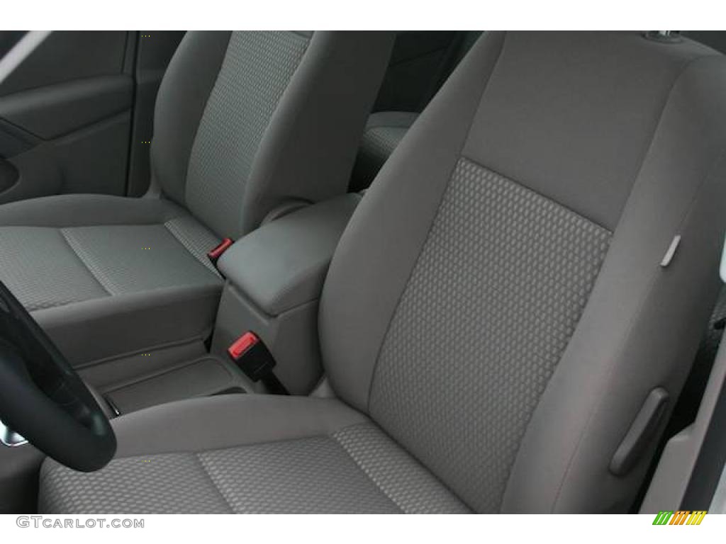 2010 Tiguan S - White Gold Metallic / Clay Gray photo #6