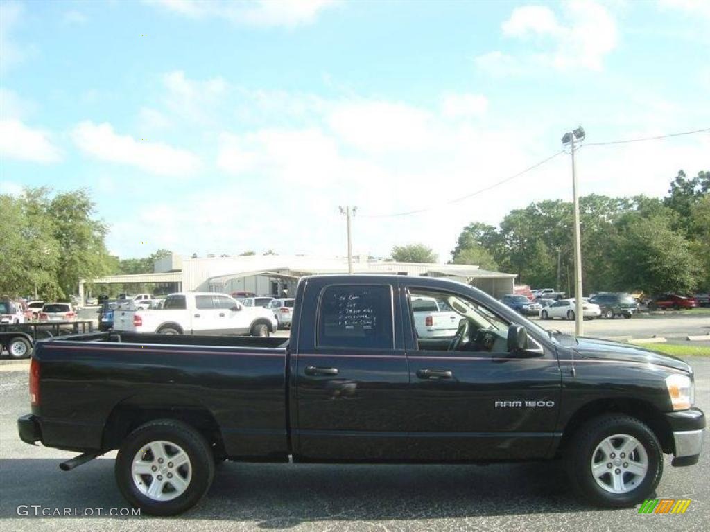 2006 Ram 1500 SLT Quad Cab - Brilliant Black Crystal Pearl / Medium Slate Gray photo #9