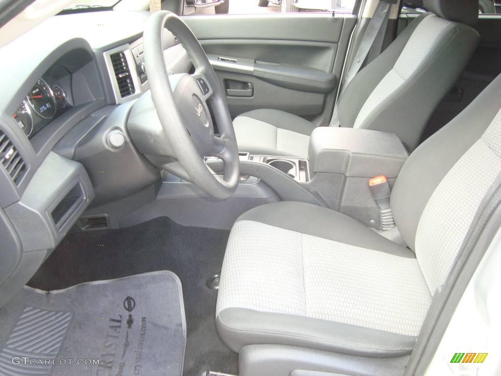2008 Grand Cherokee Laredo - Bright Silver Metallic / Dark Slate Gray photo #4