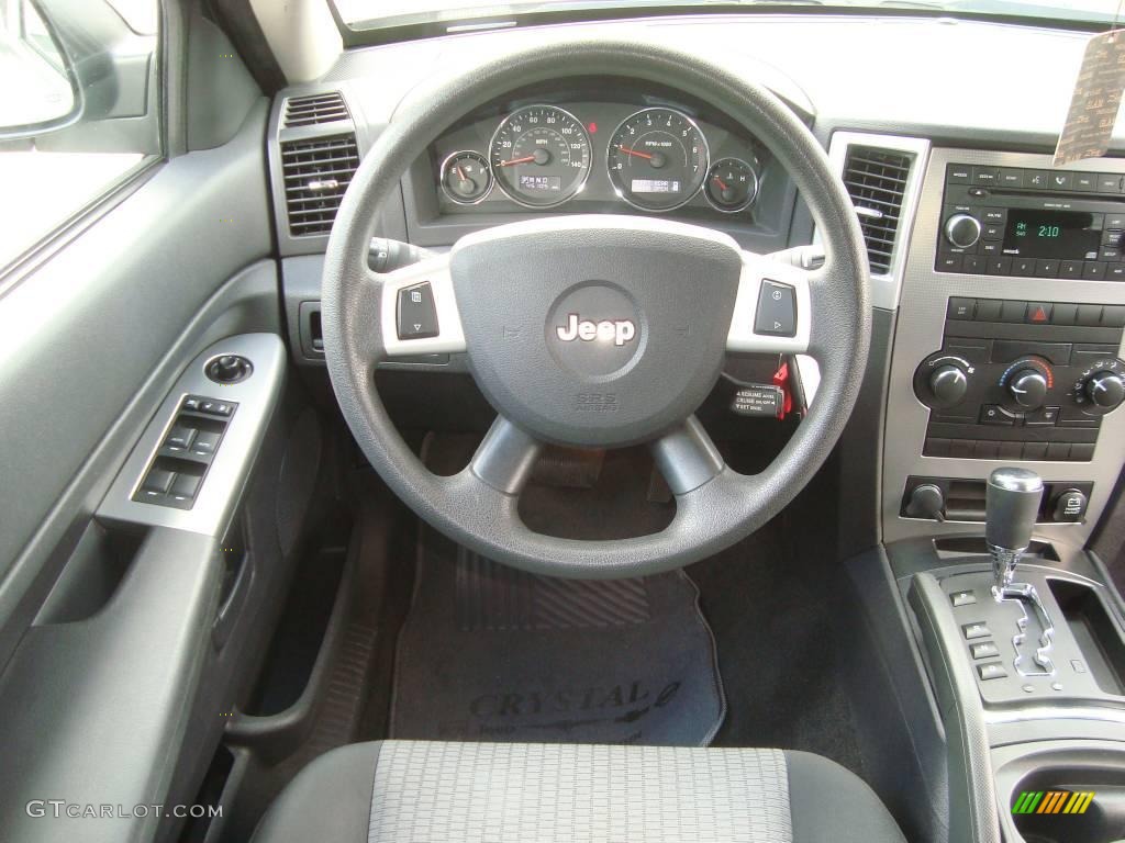 2008 Grand Cherokee Laredo - Bright Silver Metallic / Dark Slate Gray photo #6