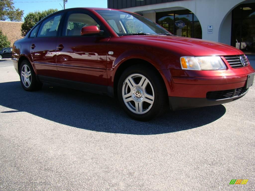 2001 Passat GLX Sedan - Colorado Red Pearl / Beige photo #2