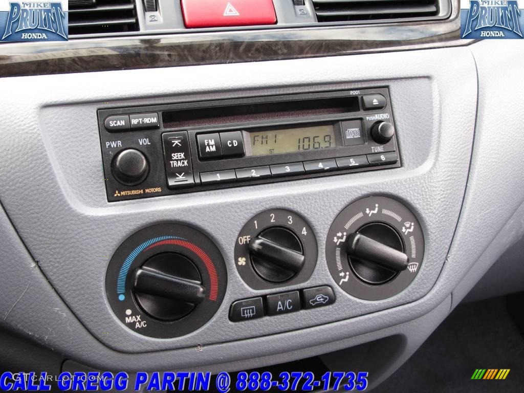 2002 Lancer ES - Thunder Gray Metallic / Gray photo #21