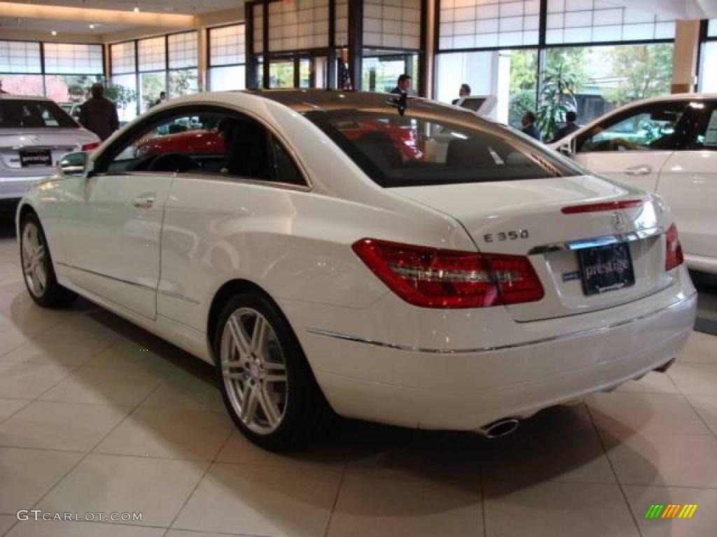 2010 E 350 Coupe - Arctic White / Black photo #4