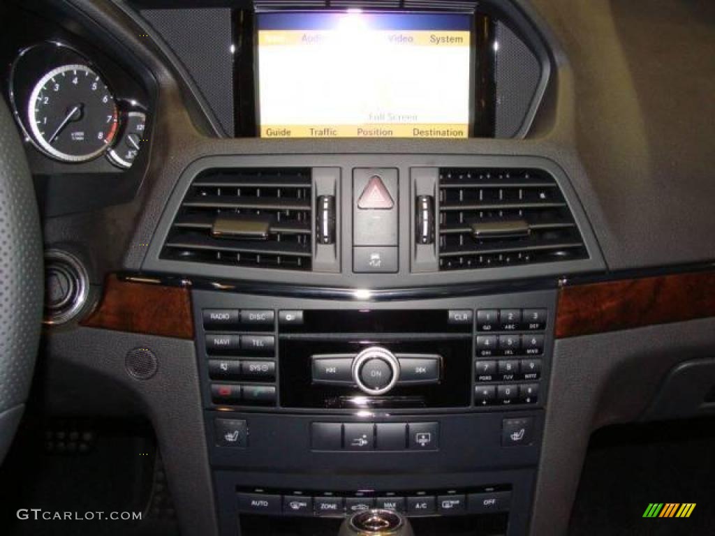 2010 E 350 Coupe - Arctic White / Black photo #12