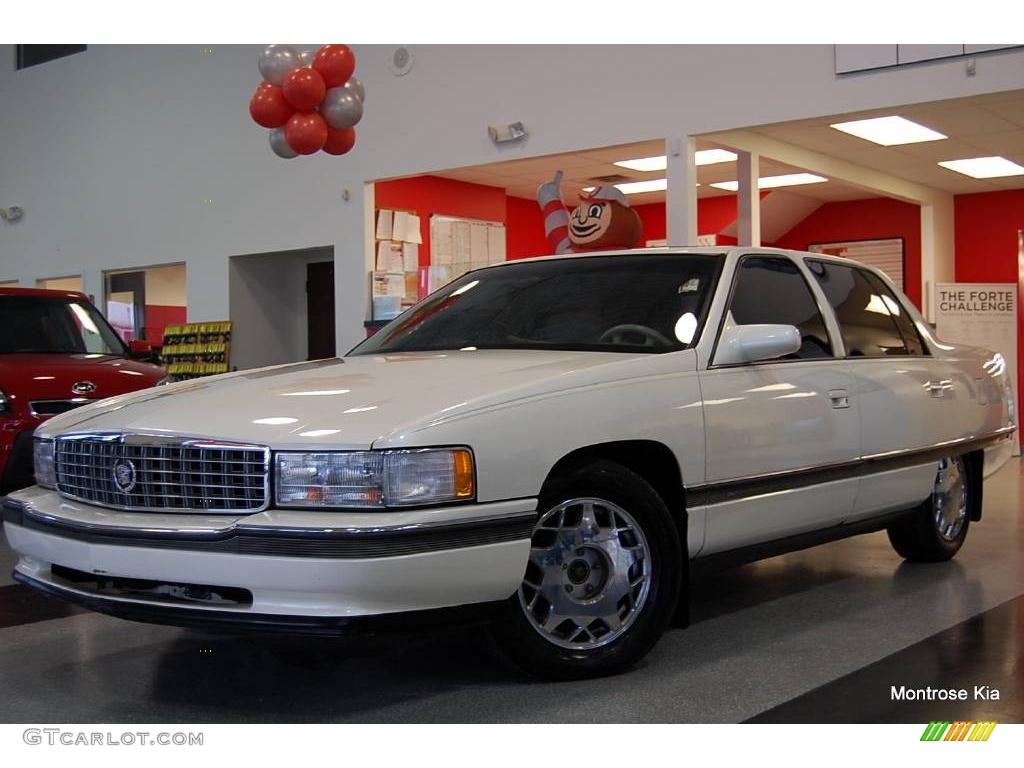 1996 DeVille Sedan - White / Gray photo #2
