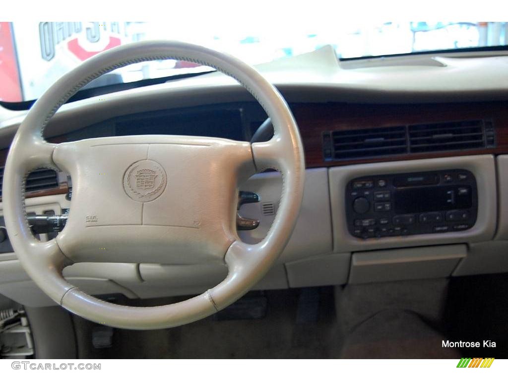 1996 DeVille Sedan - White / Gray photo #12