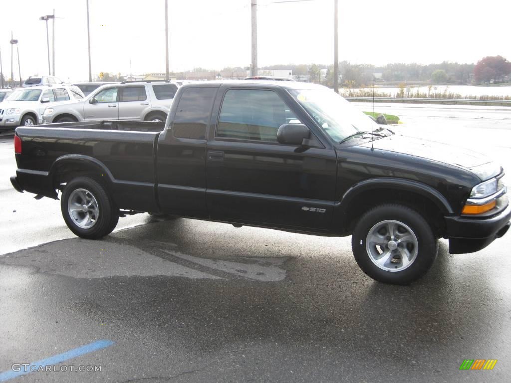 2000 S10 LS Extended Cab - Onyx Black / Medium Gray photo #6