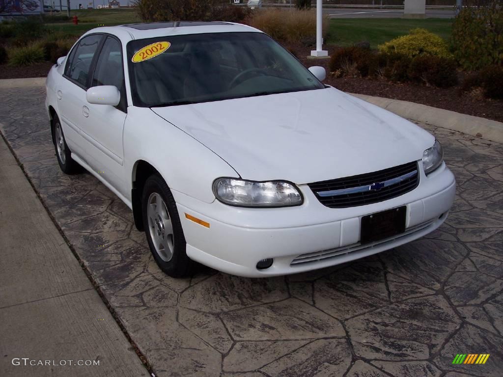2002 Malibu LS Sedan - Bright White / Neutral photo #2