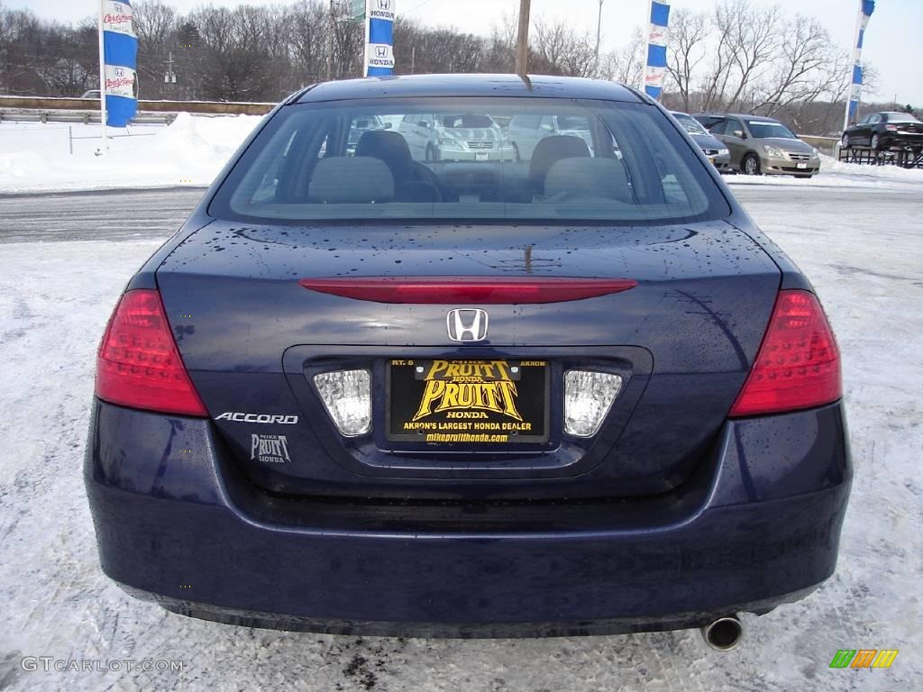 2006 Accord LX Sedan - Royal Blue Pearl / Gray photo #4