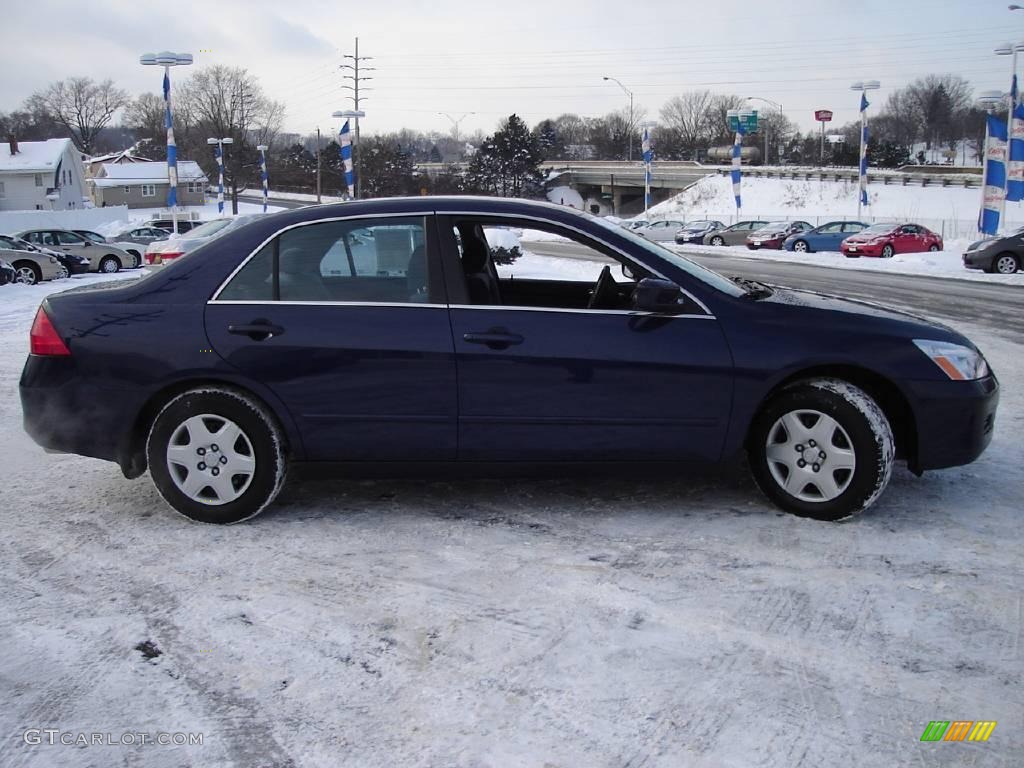 2006 Accord LX Sedan - Royal Blue Pearl / Gray photo #6