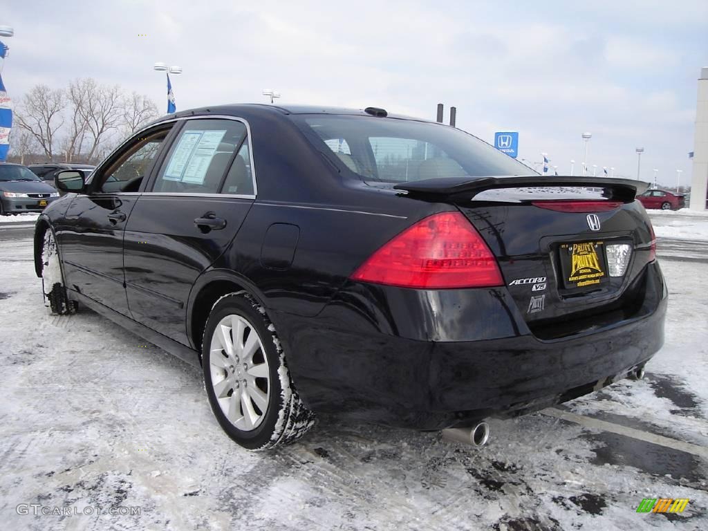 2006 Accord EX-L V6 Sedan - Nighthawk Black Pearl / Ivory photo #3