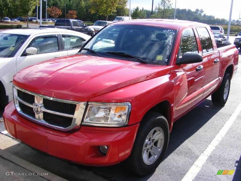 2008 Dakota SLT Crew Cab - Flame Red / Dark Slate Gray/Medium Slate Gray photo #1