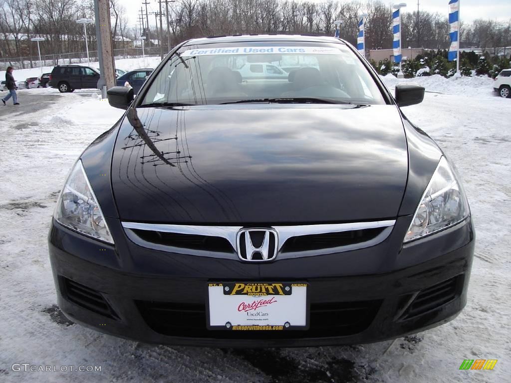 2006 Accord EX-L V6 Sedan - Nighthawk Black Pearl / Ivory photo #8