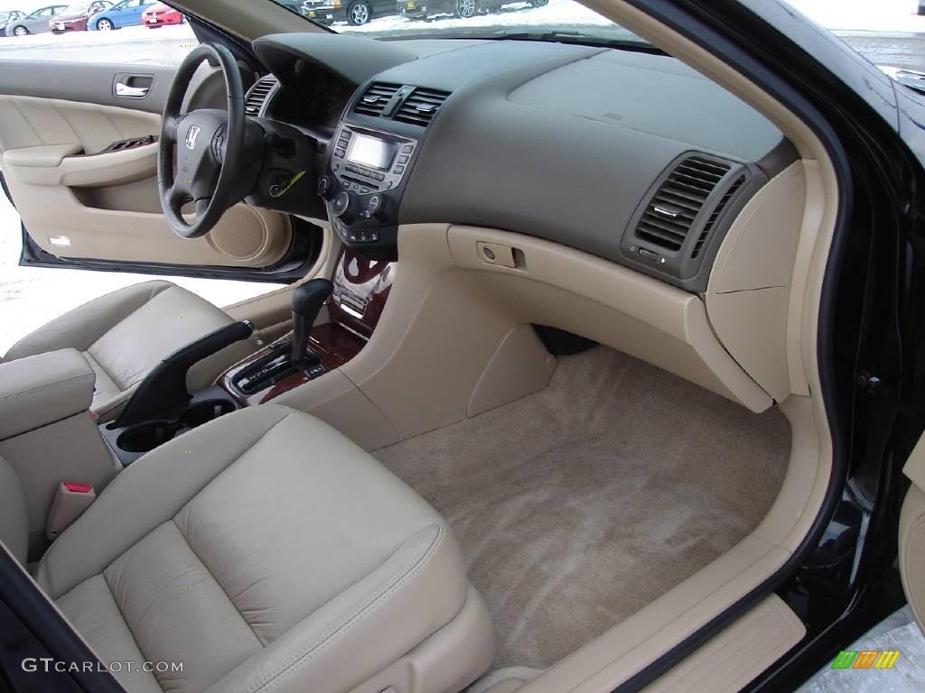 2006 Accord EX-L V6 Sedan - Nighthawk Black Pearl / Ivory photo #18