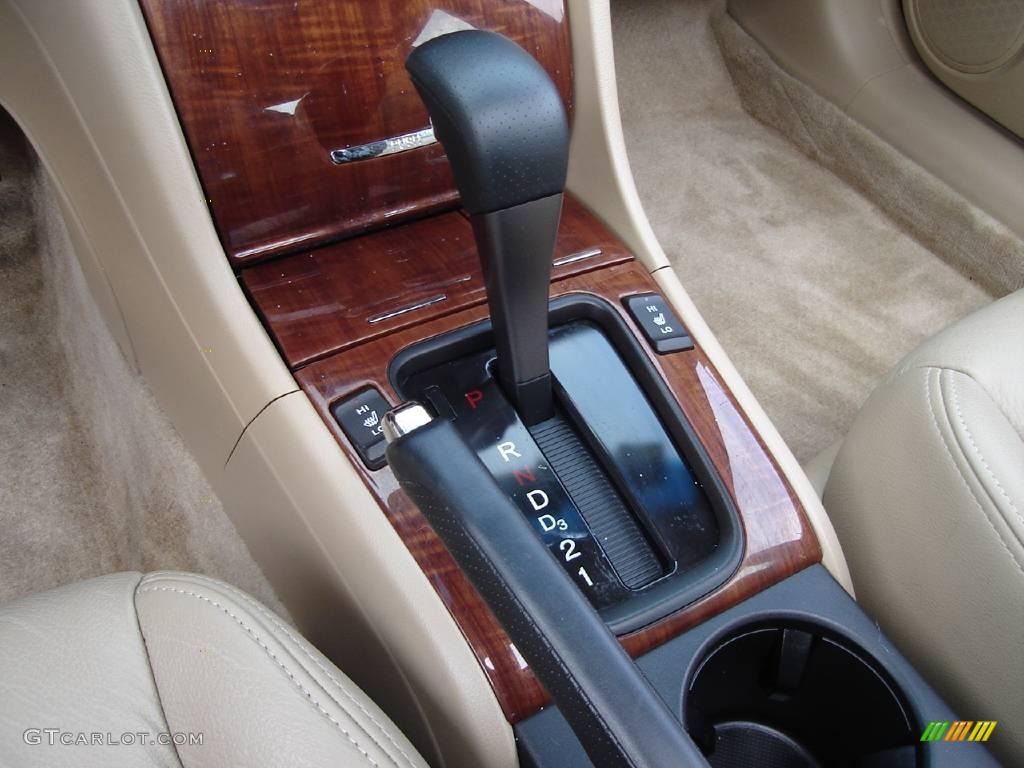 2006 Accord EX-L V6 Sedan - Nighthawk Black Pearl / Ivory photo #24