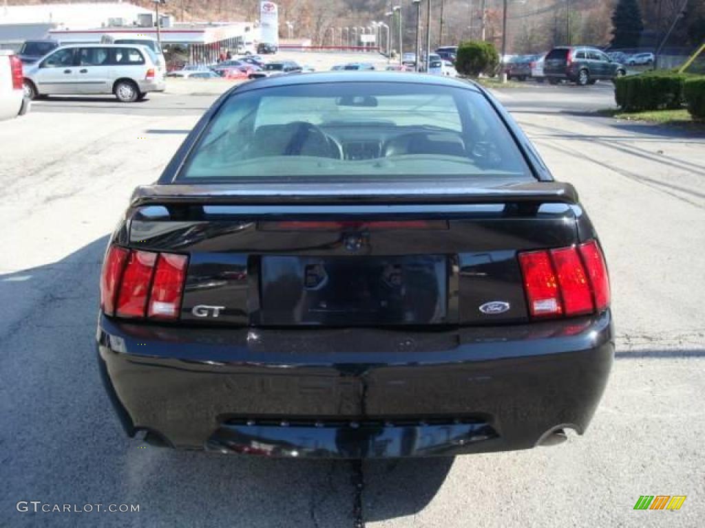 2001 Mustang GT Coupe - Black / Dark Charcoal photo #3
