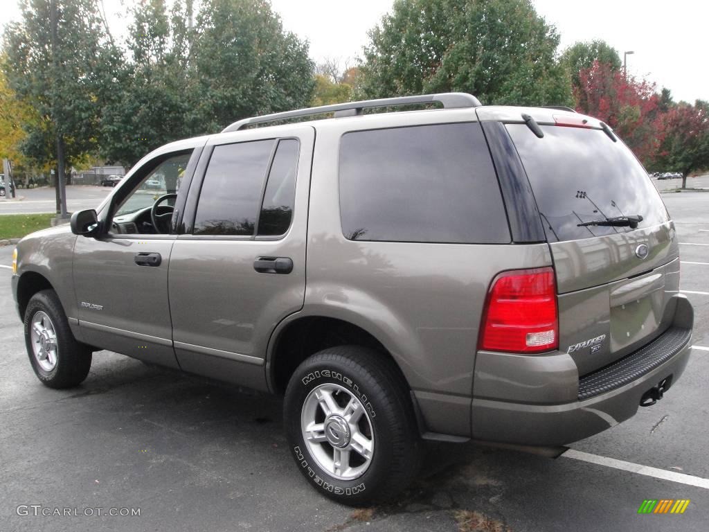 2004 Explorer XLT 4x4 - Mineral Grey Metallic / Medium Parchment photo #3