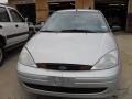 2001 CD Silver Metallic Ford Focus SE Sedan  photo #2