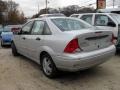 2001 CD Silver Metallic Ford Focus SE Sedan  photo #4