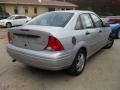 2001 CD Silver Metallic Ford Focus SE Sedan  photo #6