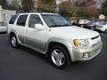 2001 Dover White Infiniti QX4 4x4  photo #5