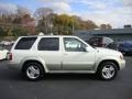 2001 Dover White Infiniti QX4 4x4  photo #6