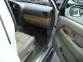 2001 Dover White Infiniti QX4 4x4  photo #17