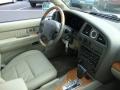 2001 Dover White Infiniti QX4 4x4  photo #18