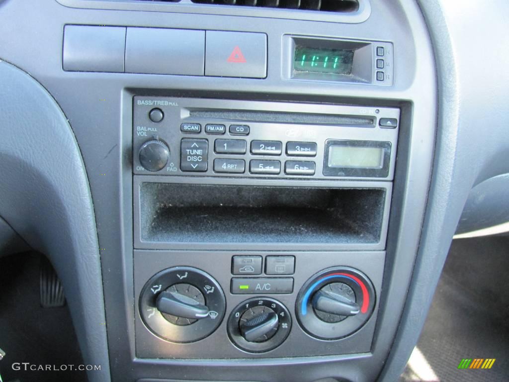 2002 Elantra GLS Sedan - Midnight Gray / Gray photo #13