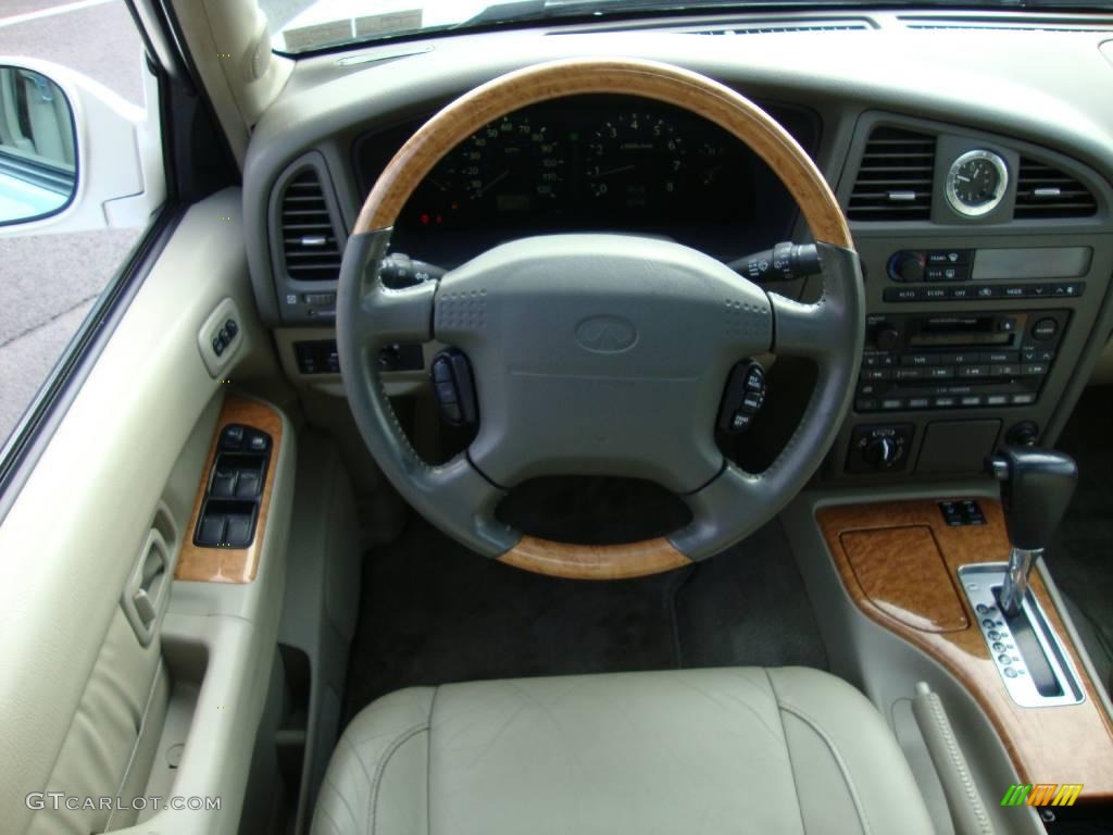 2001 QX4 4x4 - Dover White / Stone Beige photo #40