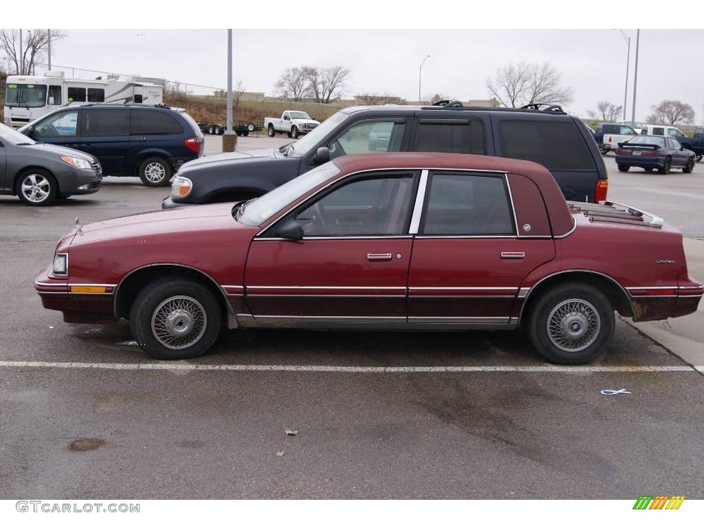 1989 Skylark Limited Sedan - Medium Garnet Red Metallic / Red photo #2