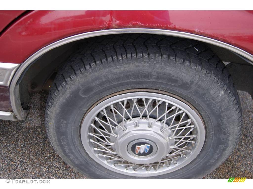 1989 Skylark Limited Sedan - Medium Garnet Red Metallic / Red photo #11