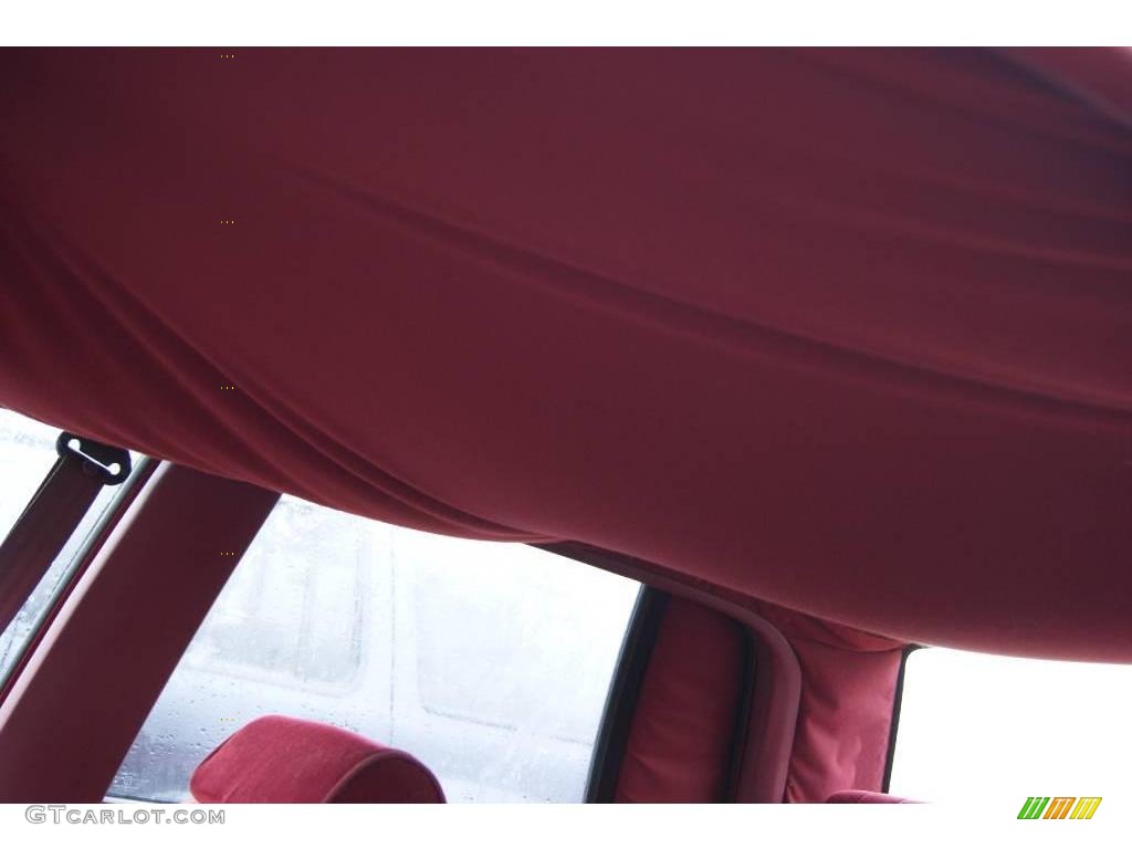 1989 Skylark Limited Sedan - Medium Garnet Red Metallic / Red photo #37