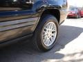 2004 Brillant Black Crystal Pearl Jeep Grand Cherokee Laredo 4x4  photo #10