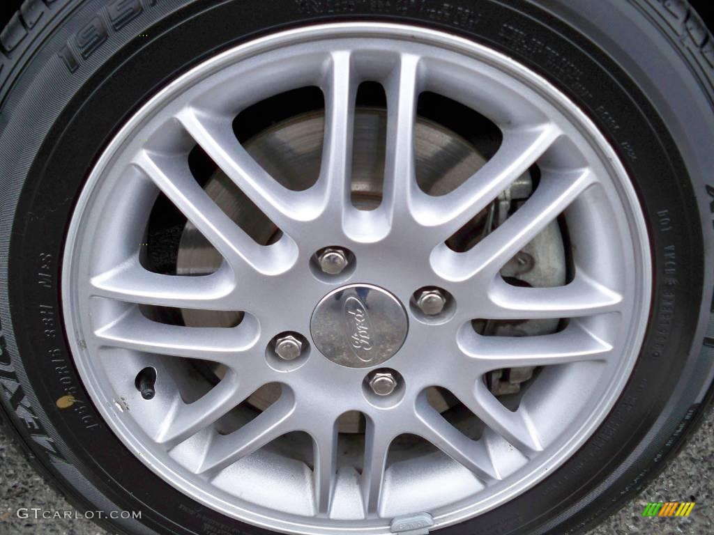 2007 Focus ZX4 SE Sedan - Cloud 9 White / Charcoal/Light Flint photo #8