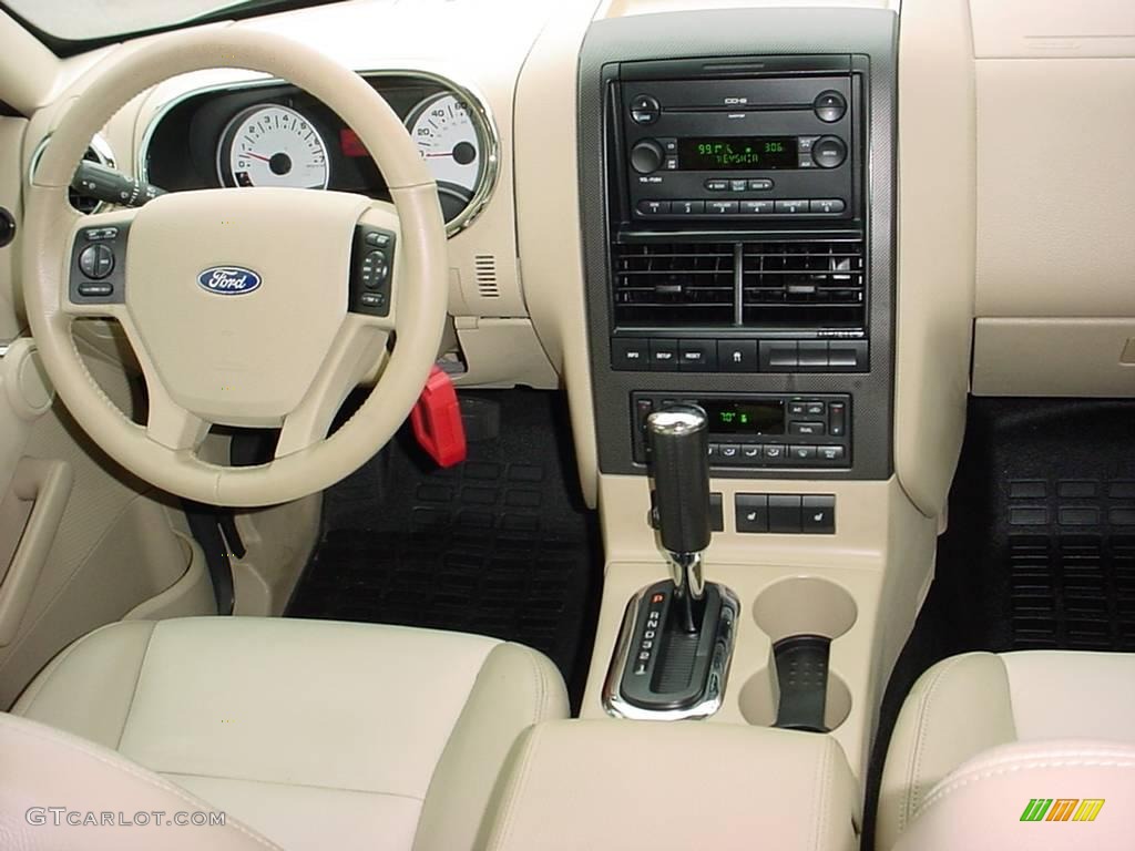 2007 Ford Explorer Sport Trac Limited Camel Dashboard Photo #2096356
